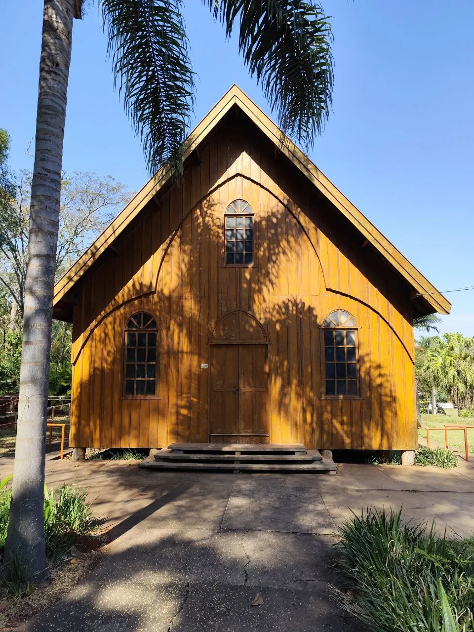 replica of Londrina first cathedral
